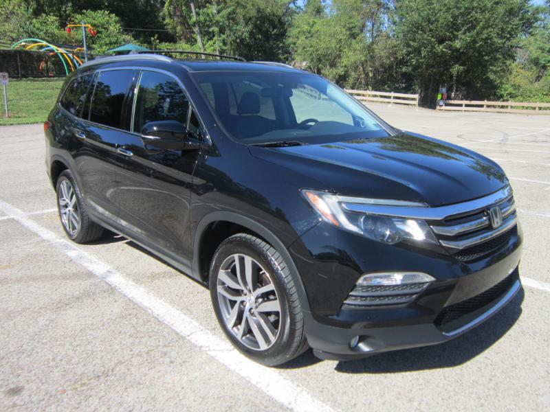 2016 Honda Pilot Touring photo 4
