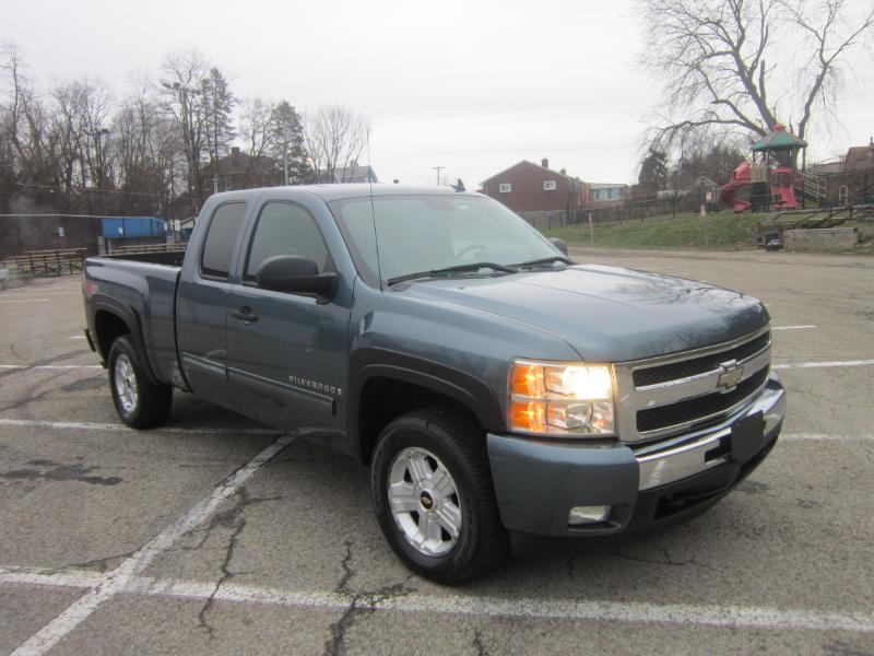 Chevrolet Silverado 1500 LT1 Ext. Cab Long Box 4WD 2009
