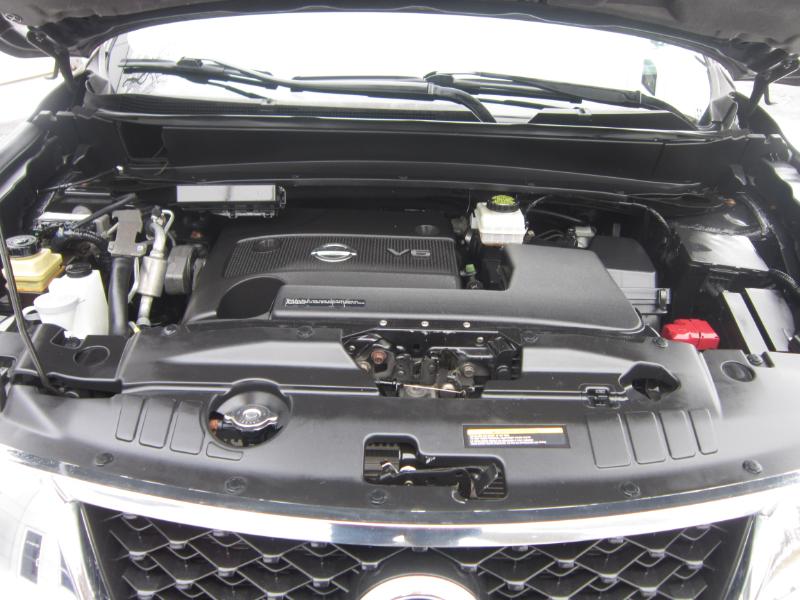 Nissan Pathfinder SV 4WD 2015