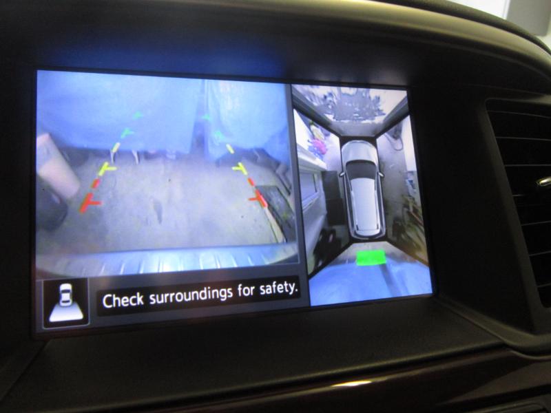 Nissan Pathfinder SV 4WD 2015