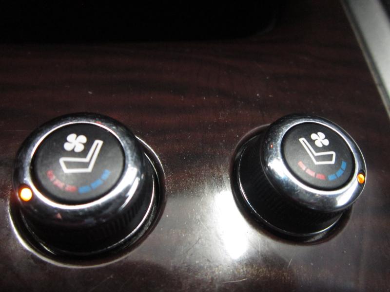 Nissan Pathfinder SV 4WD 2015