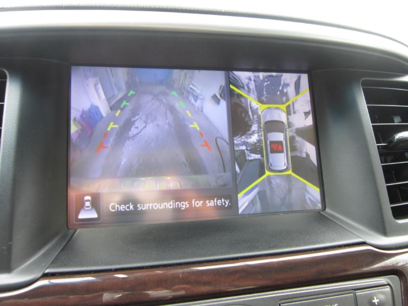 Nissan Pathfinder SV 4WD 2015