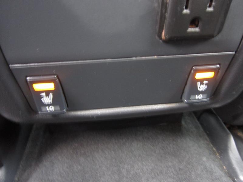 Nissan Pathfinder SV 4WD 2015