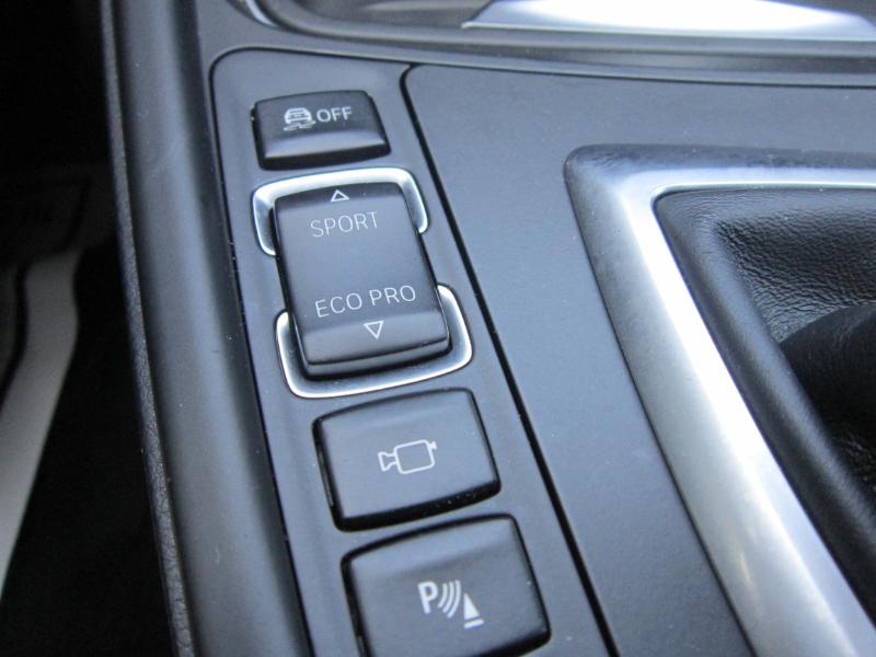 BMW 3-Series 335i xDrive Sedan 2013