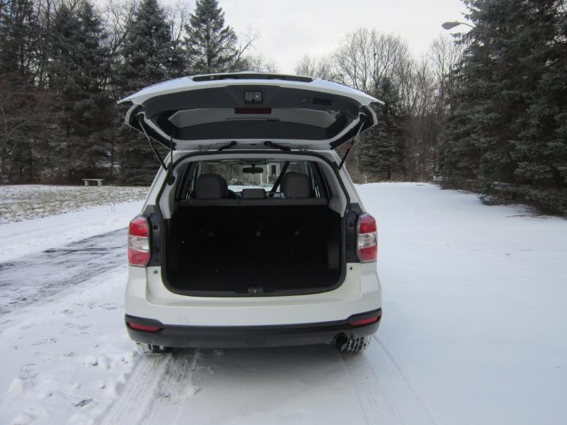 Subaru Forester 2.5i Limited 2014