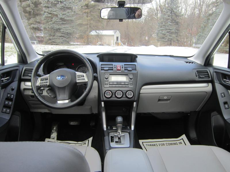 Subaru Forester 2.5i Limited 2014
