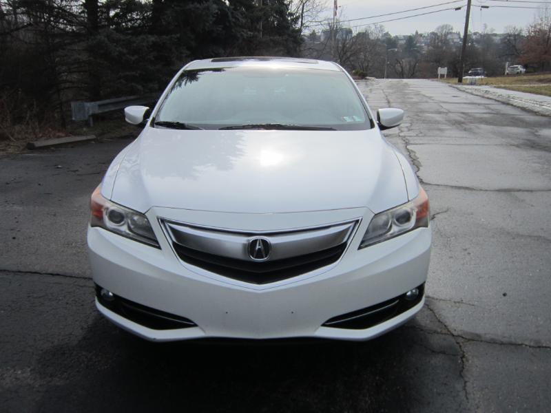 Acura ILX CVT Hybrid w/ Technology Package 2013