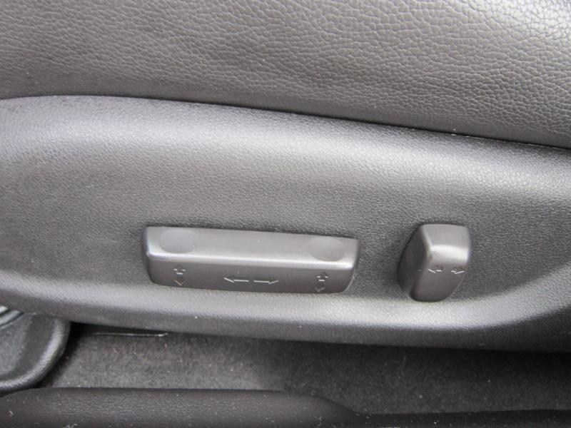 Acura ILX CVT Hybrid w/ Technology Package 2013