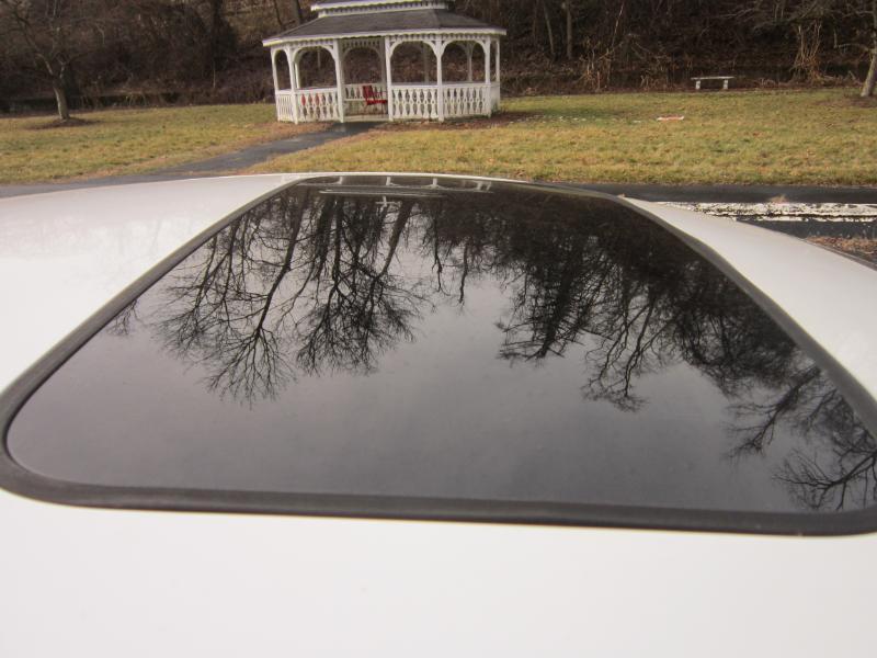 Acura ILX CVT Hybrid w/ Technology Package 2013