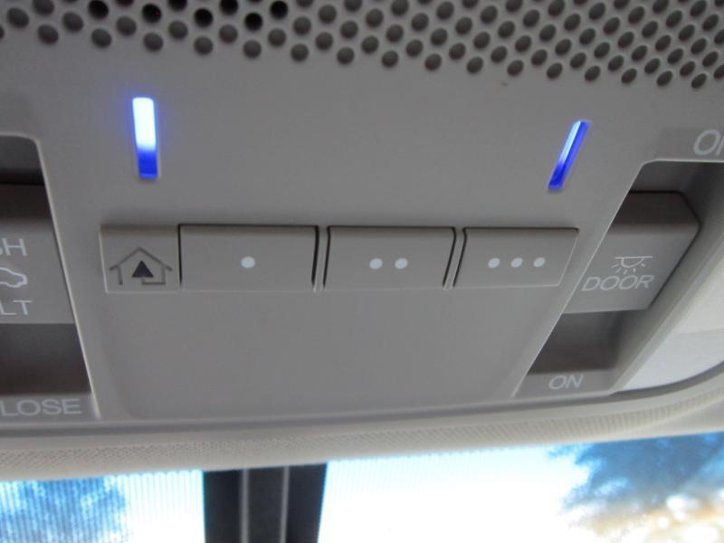 Acura ILX CVT Hybrid w/ Technology Package 2013