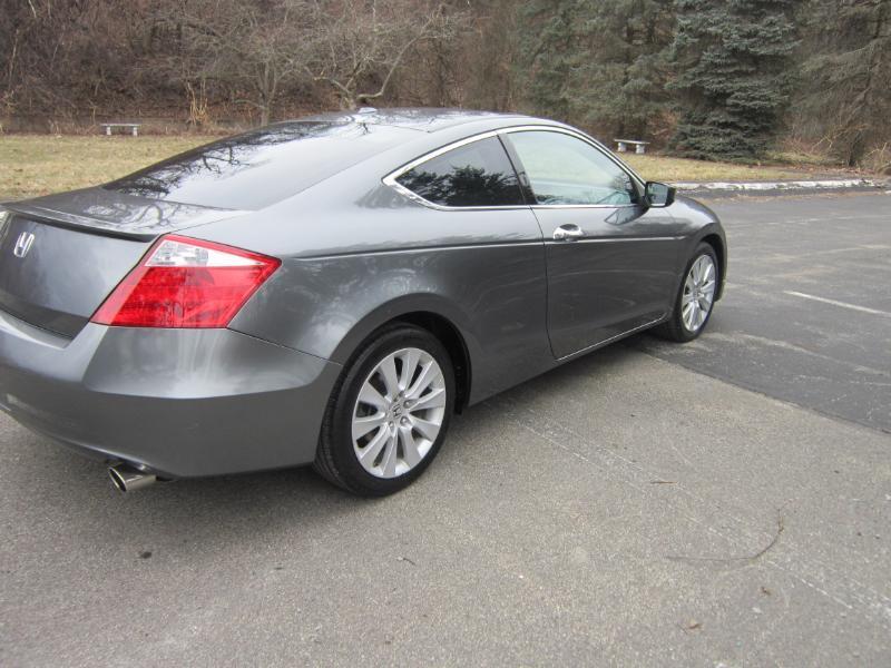 Honda Accord EX-L V-6 Coupe AT 2010