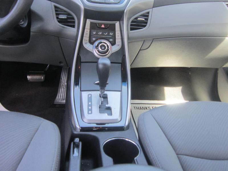 Hyundai Elantra Limited 2013