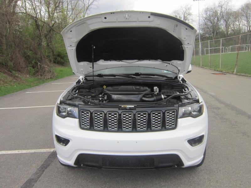 Jeep Grand Cherokee Laredo 4WD 2020