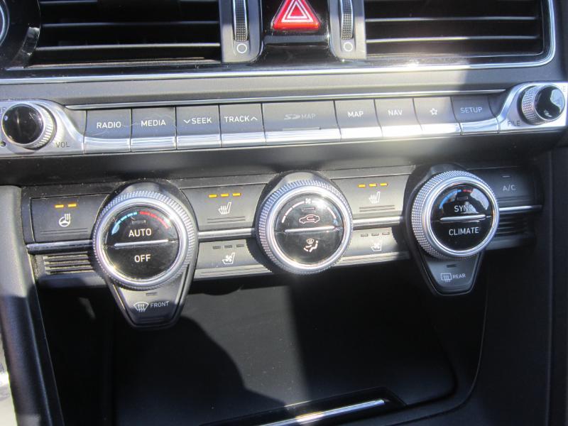 Genesis G70 3.3T Design 2019