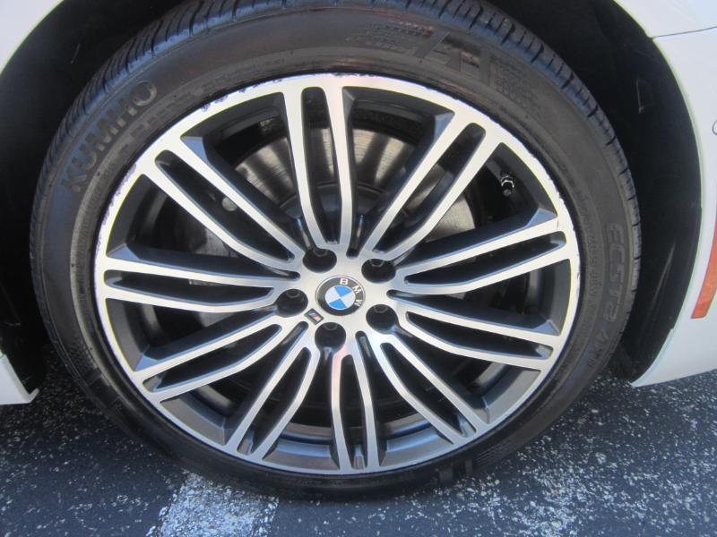 BMW 5-Series 530i xDrive 2019