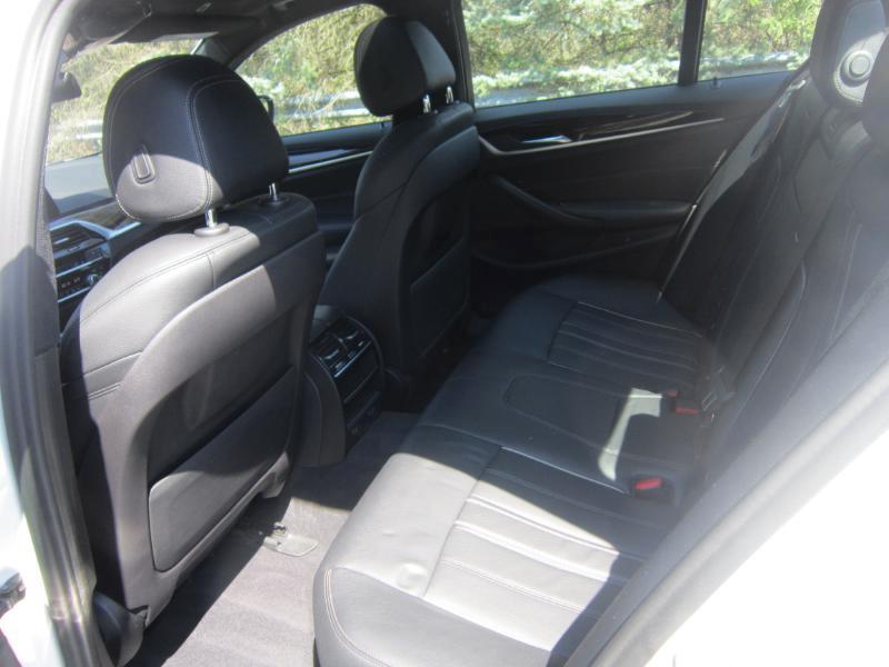 BMW 5-Series 530i xDrive 2019