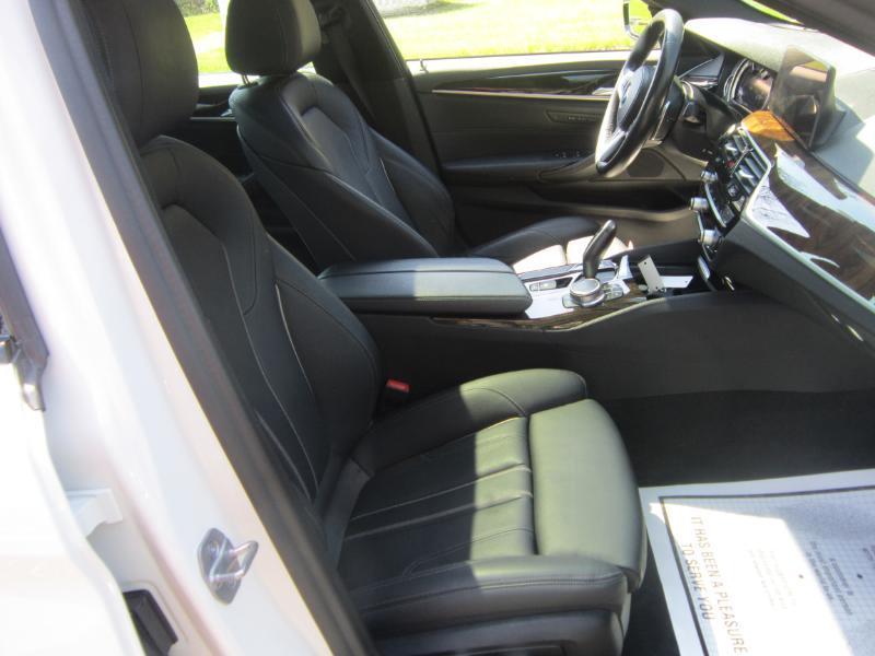 BMW 5-Series 530i xDrive 2019