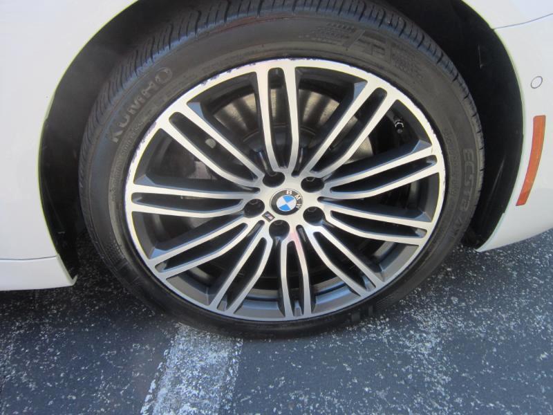 BMW 5-Series 530i xDrive 2019