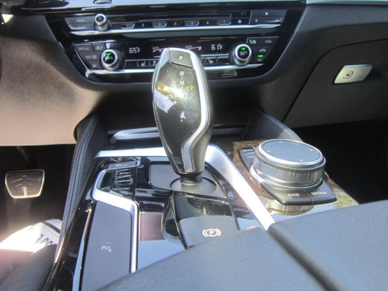 BMW 5-Series 530i xDrive 2019