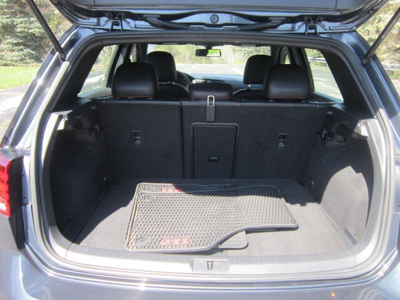 Volkswagen Golf GTI S 6M 2019