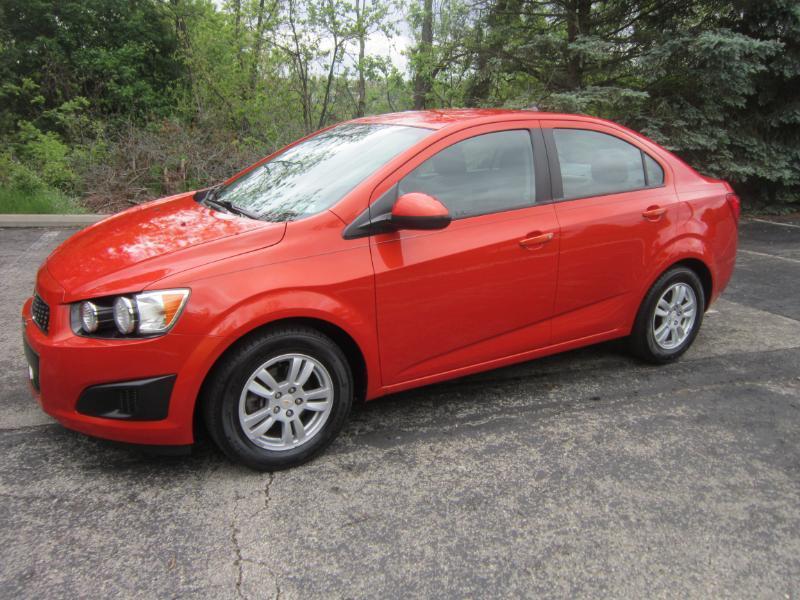 Chevrolet Sonic 2LS Sedan 2012
