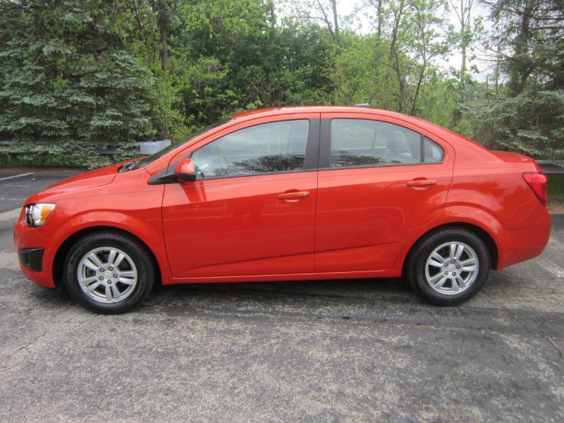 Chevrolet Sonic 2LS Sedan 2012