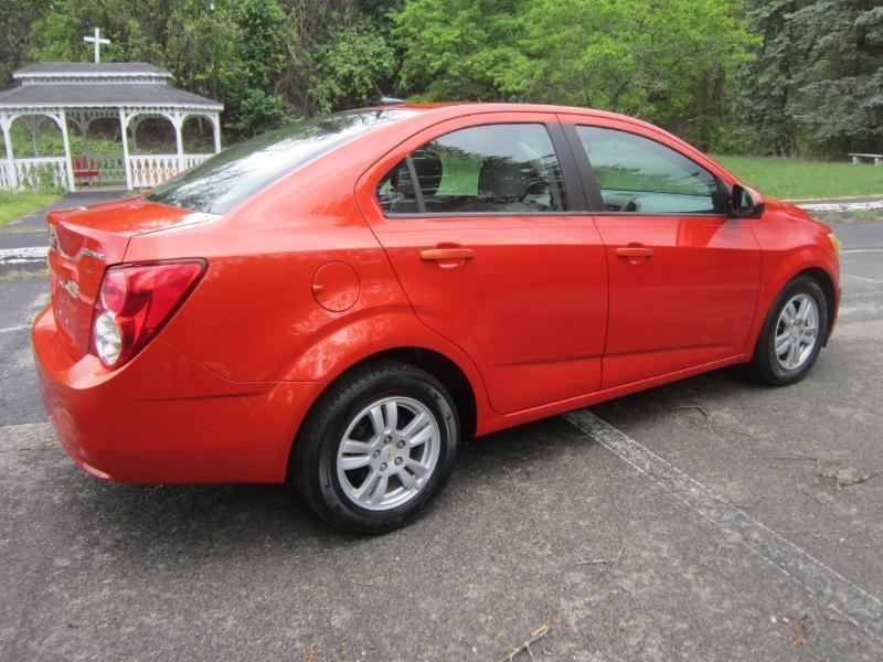 Chevrolet Sonic 2LS Sedan 2012