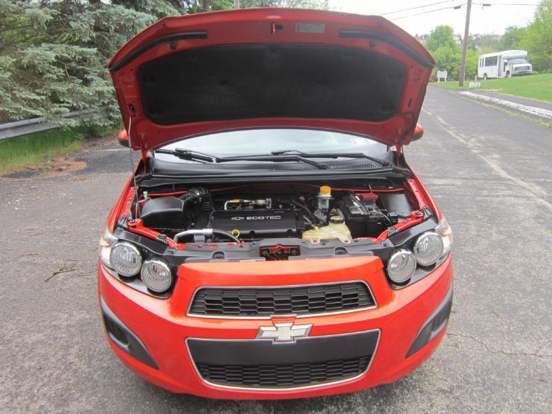 Chevrolet Sonic 2LS Sedan 2012
