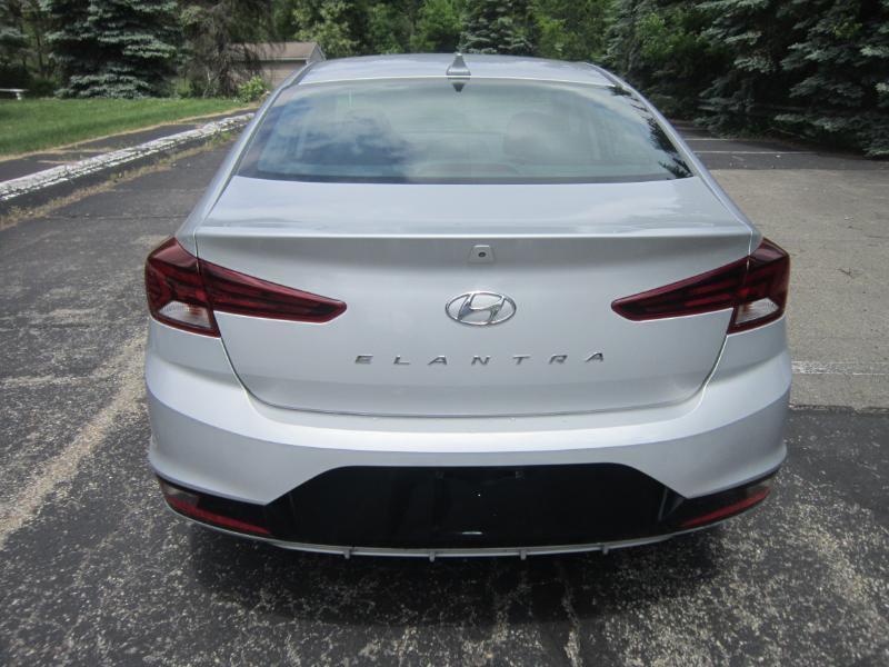 Hyundai Elantra Limited 2019