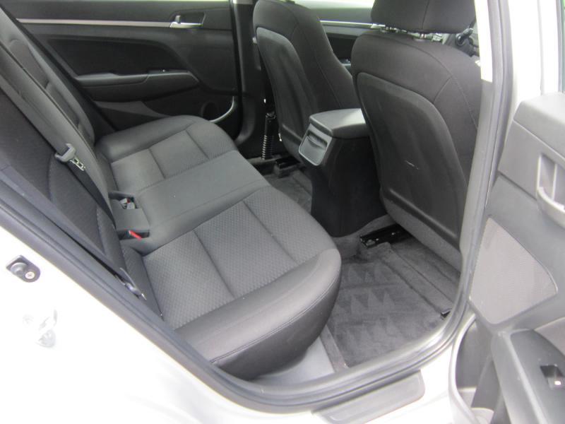 Hyundai Elantra Limited 2019