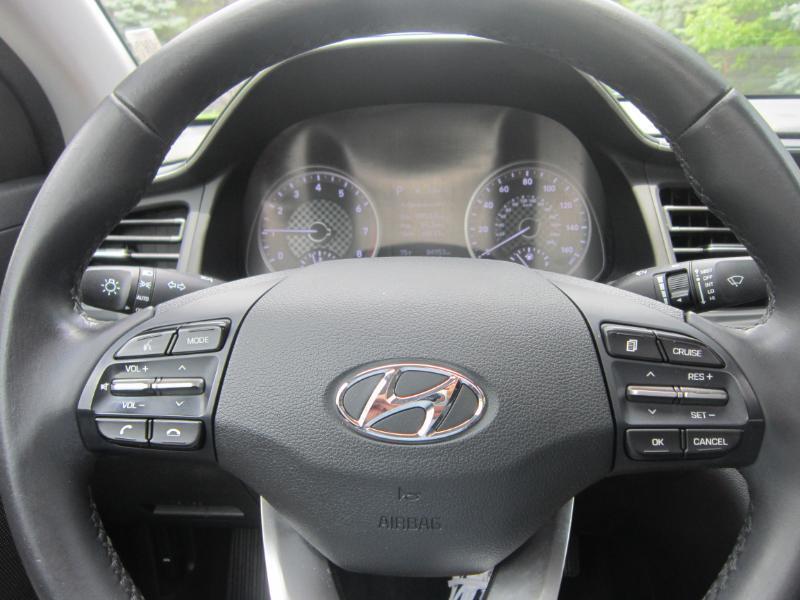 Hyundai Elantra Limited 2019