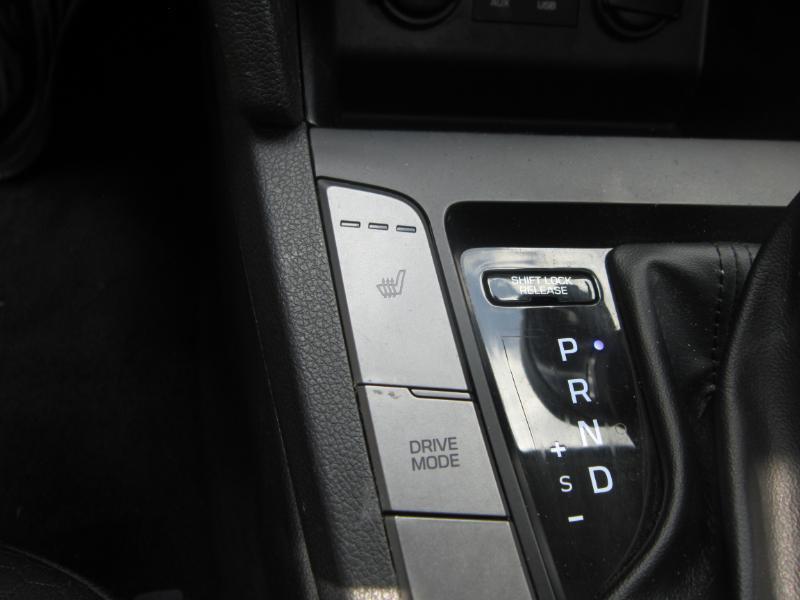 Hyundai Elantra Limited 2019