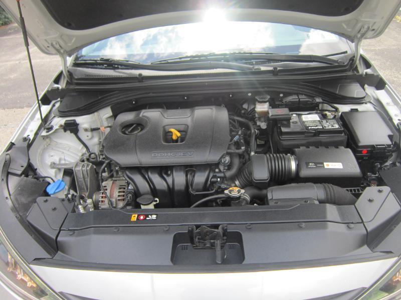 Hyundai Elantra Limited 2019