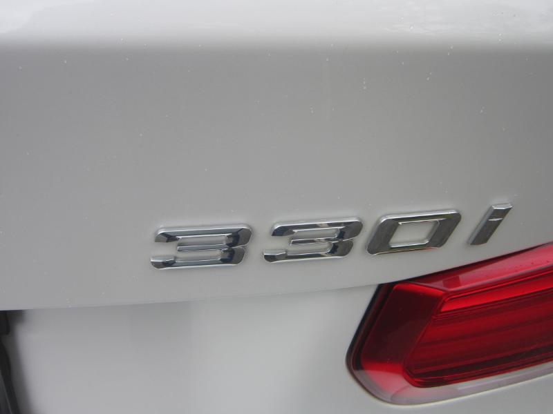 BMW 3-Series 330i xDrive SULEV Sedan 2017