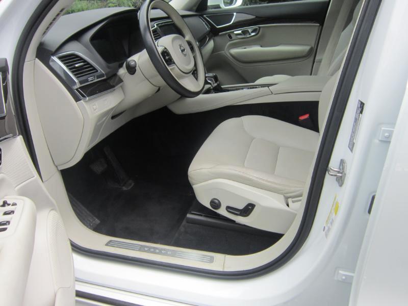 Volvo XC90 T6 Momentum AWD 2019