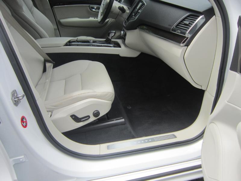 Volvo XC90 T6 Momentum AWD 2019