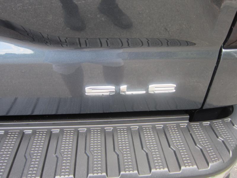GMC Sierra 1500 SLE Crew Cab Short Box 4WD 2020