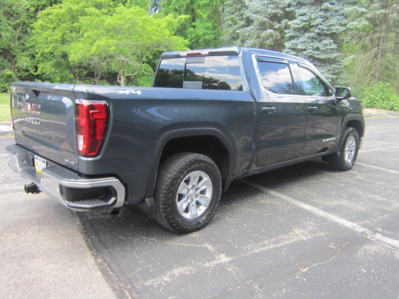 GMC Sierra 1500 SLE Crew Cab Short Box 4WD 2020