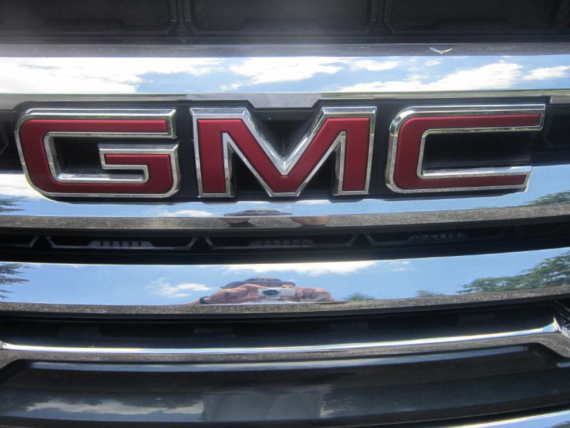 GMC Sierra 1500 SLE Crew Cab Short Box 4WD 2020