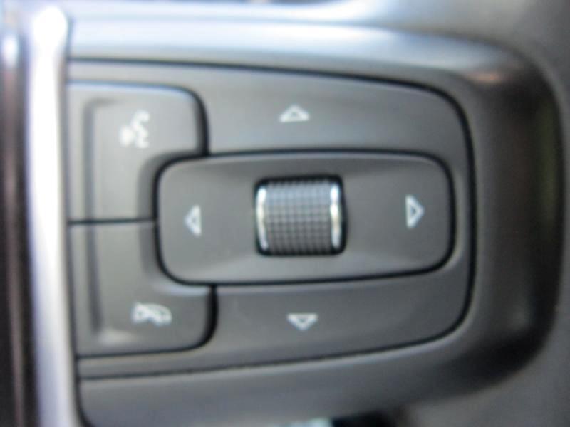 GMC Sierra 1500 SLE Crew Cab Short Box 4WD 2020