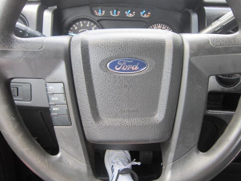 Ford F-150 XLT 8-ft. Bed 2WD 2013