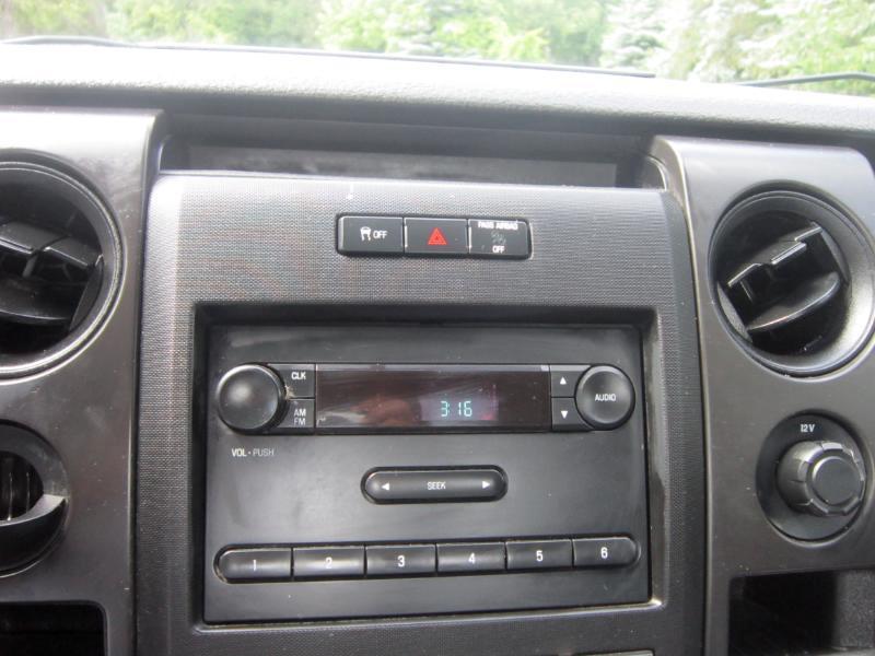 Ford F-150 XLT 8-ft. Bed 2WD 2013