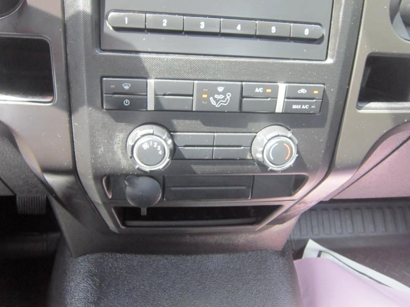 Ford F-150 XLT 8-ft. Bed 2WD 2013
