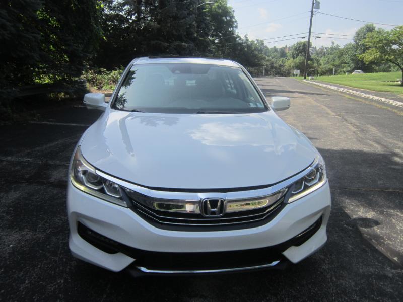 Honda Accord EX-L Sedan V6 CVT w/ Honda Sensing 6-Spd AT 2017