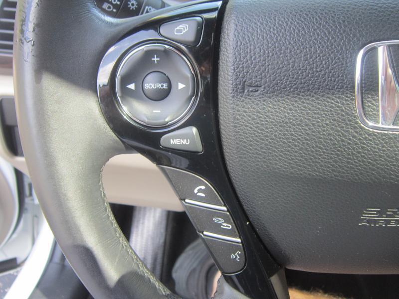 Honda Accord EX-L Sedan V6 CVT w/ Honda Sensing 6-Spd AT 2017