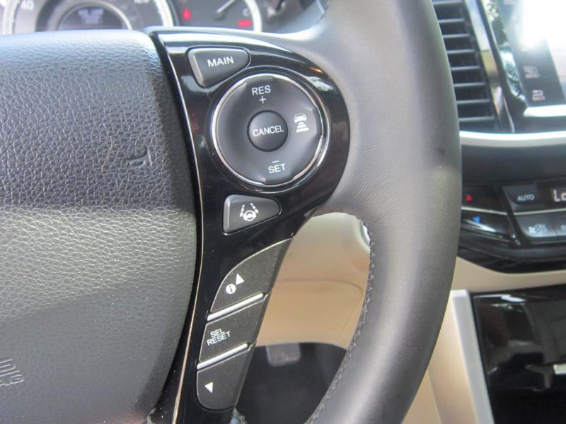 Honda Accord EX-L Sedan V6 CVT w/ Honda Sensing 6-Spd AT 2017