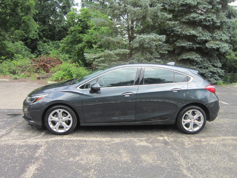Chevrolet Cruze Premier Hatchback 2018