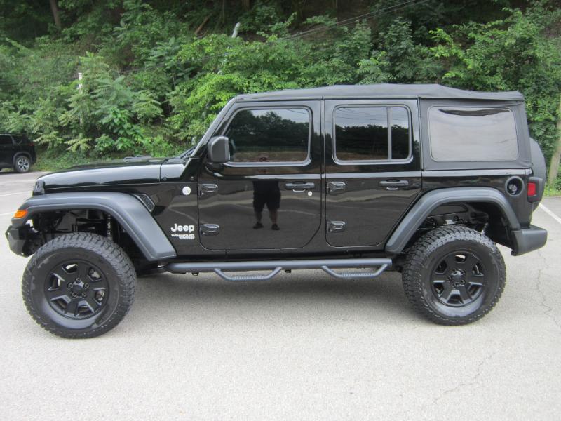 Jeep Wrangler Unlimited Sport 2018
