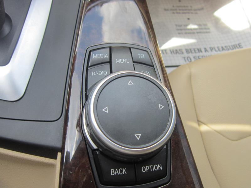 BMW 3-Series 328i xDrive Sedan SULEV 2015