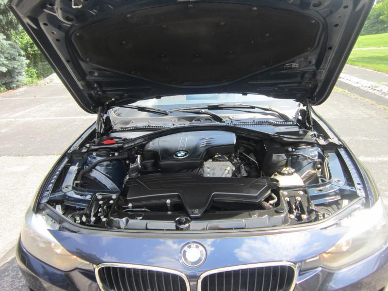 BMW 3-Series 328i xDrive Sedan SULEV 2015
